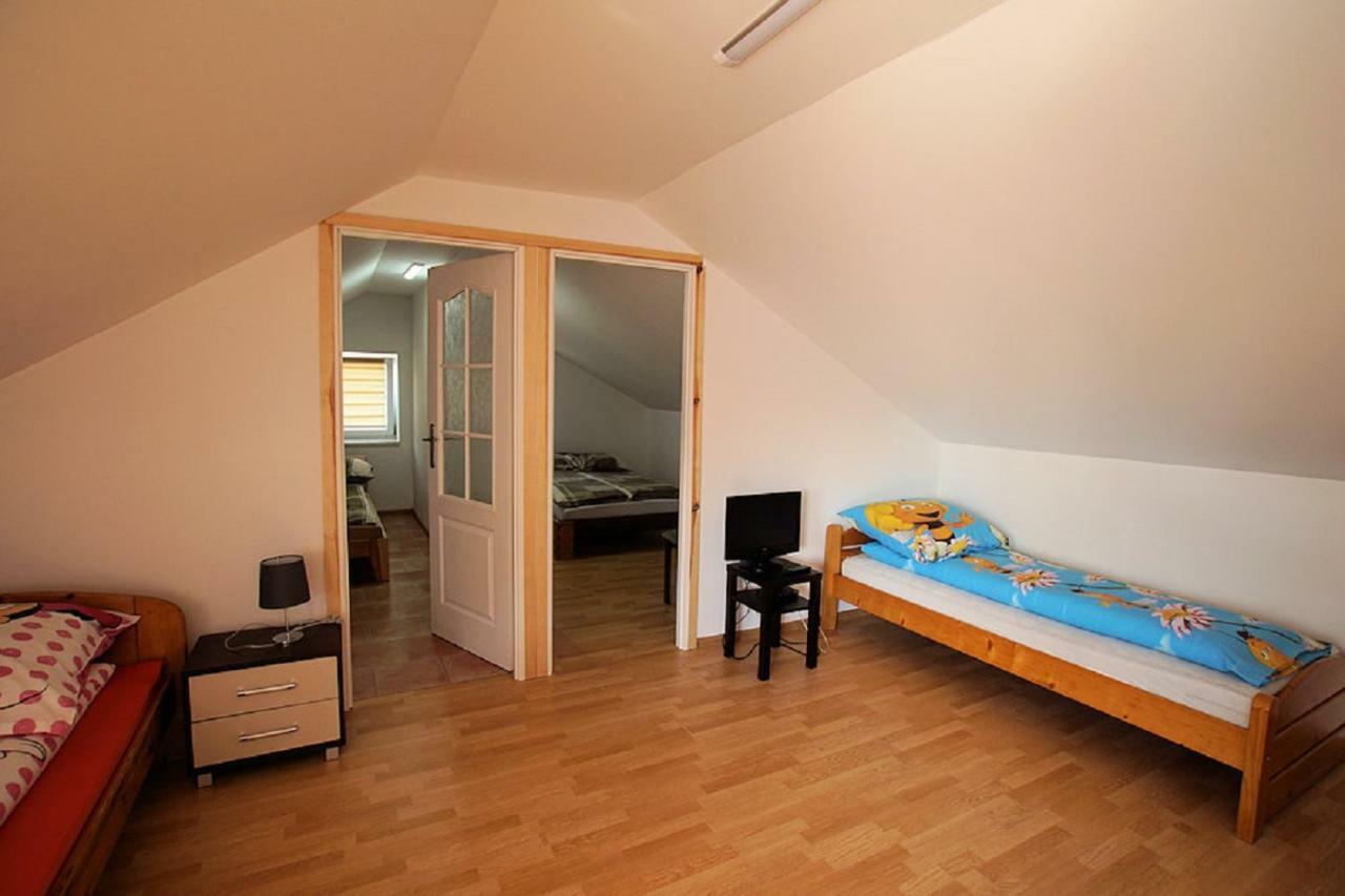 Apartmán Agroturystka Na Polanie Swieta Katarzyna  Exteriér fotografie