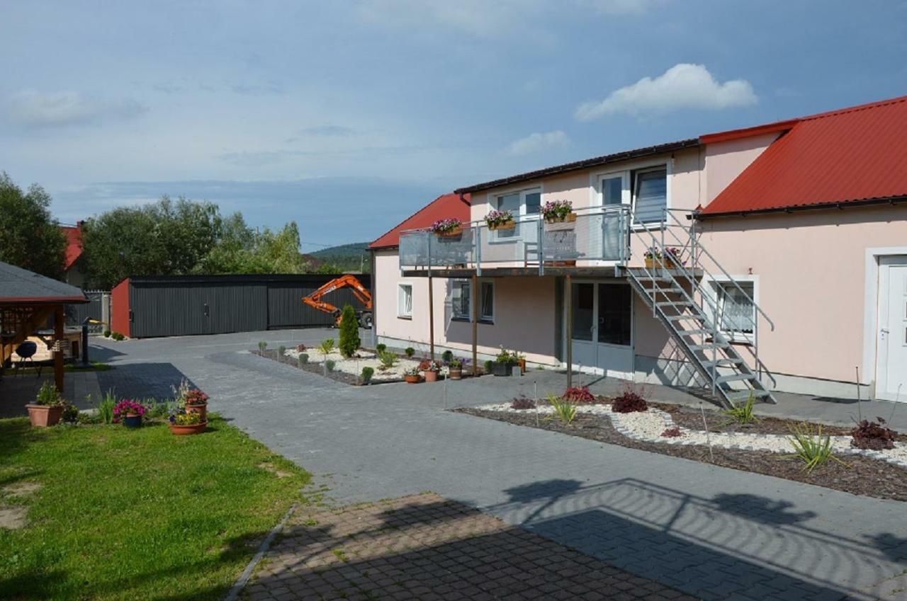 Apartmán Agroturystka Na Polanie Swieta Katarzyna  Exteriér fotografie